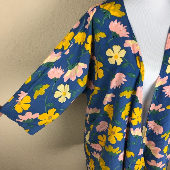 Lularoe Lindsay floral Kimono Top - Picture 3 of 7